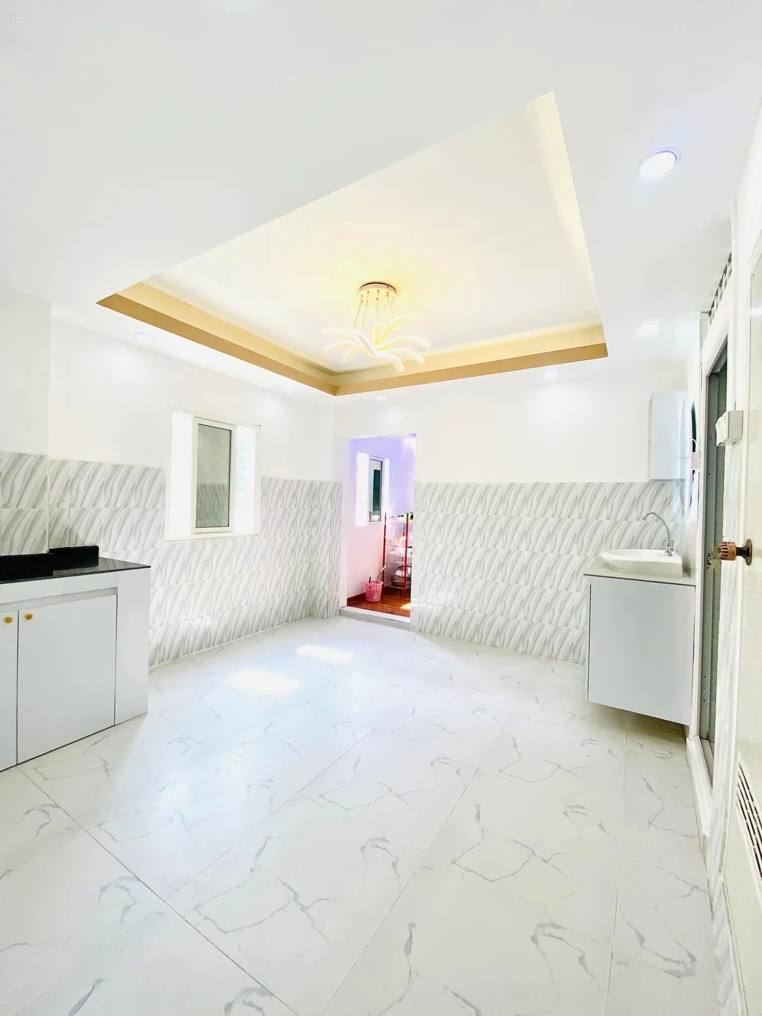 Myeik Apartment, photo 3 of 15