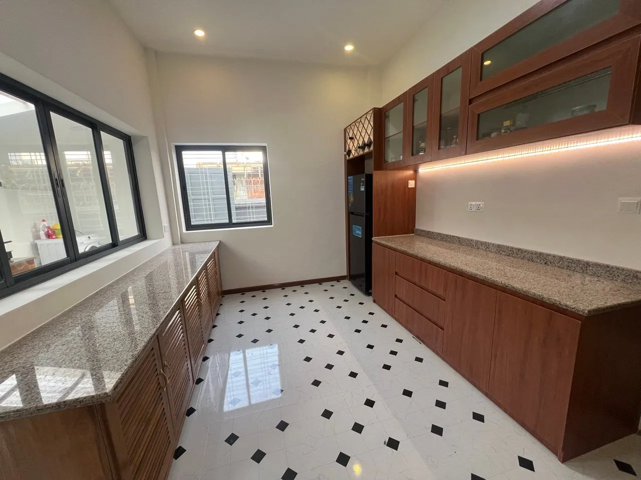 8 Mile Kitchen, photo 9 of 16