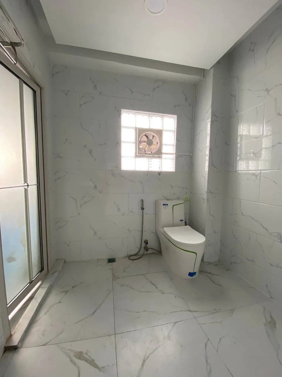 Bamaso Condo, photo 7 of 24