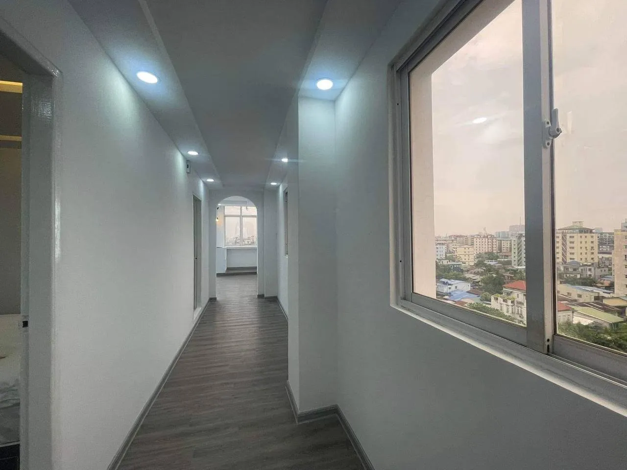 Bamaso Condo, photo 11 of 24